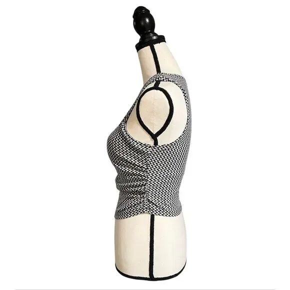 Halara Softlyzero Airy Black Gingham Sleeveless Tank Top Built In Bra Sz XL NWT - Picture 2 of 8